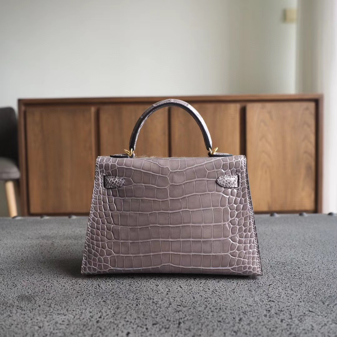 爱马仕 Hermes Mini Kelly 二代  81斑鸠灰 亮面方块鳄鱼 金扣